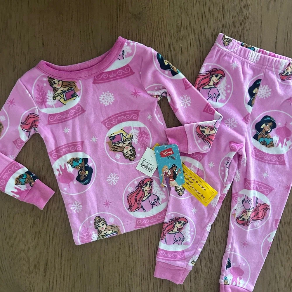 Disney Princess Pajamas Set 3T - New with Tags - Super Soft!